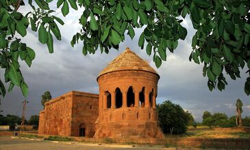 25-28 NİSAN 2026 VAN - BİTLİS  - AHLAT - DOĞU BEYAZIT - IĞDIR TURU